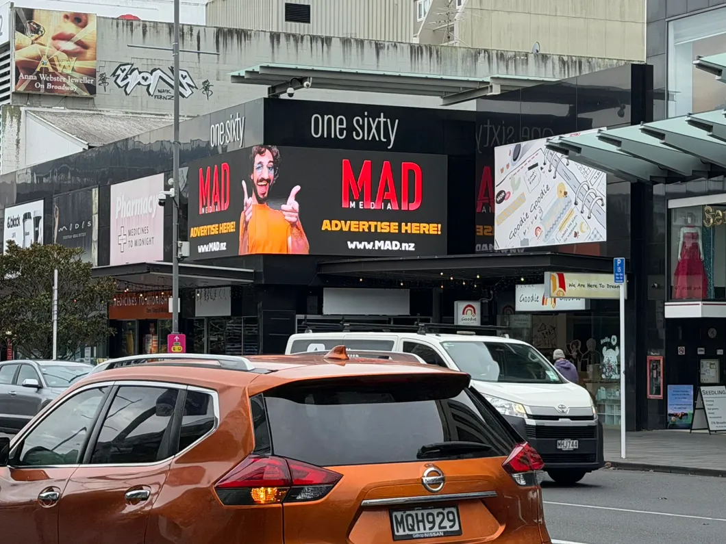 160 Broadway, Newmarket Billboard